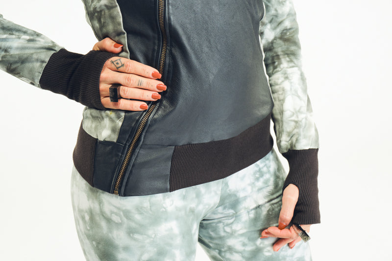 NEO's Acid Wash Floating On Clouds Leggings