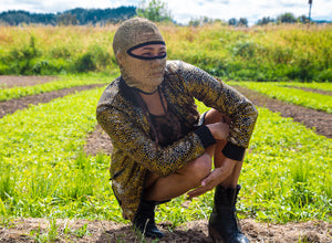 Everything Is Golden Face Mask